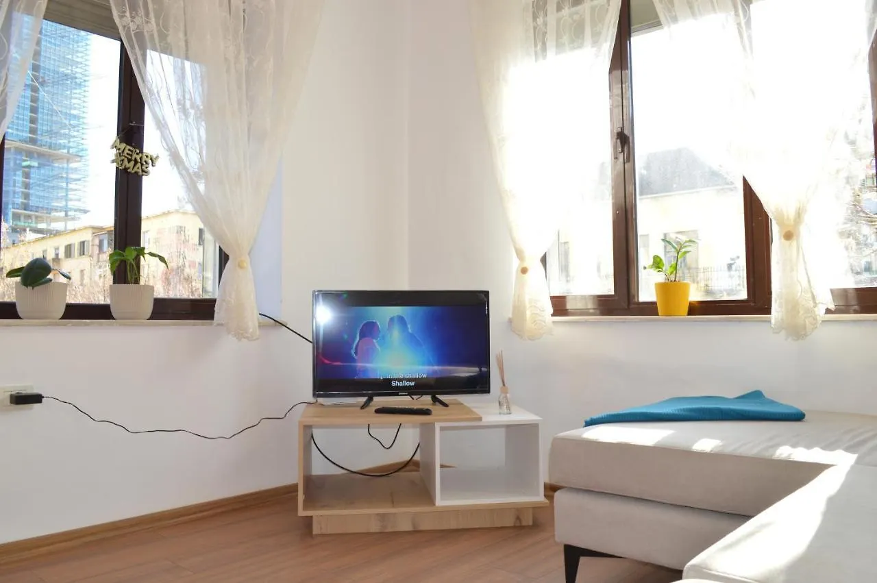 Apartment Ferienwohnung Rh Tirana Center