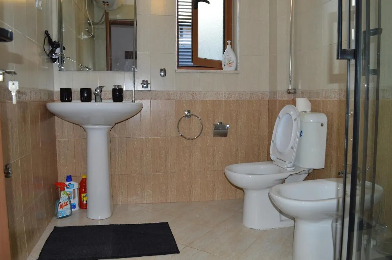 Ferienwohnung Rh Tirana Center