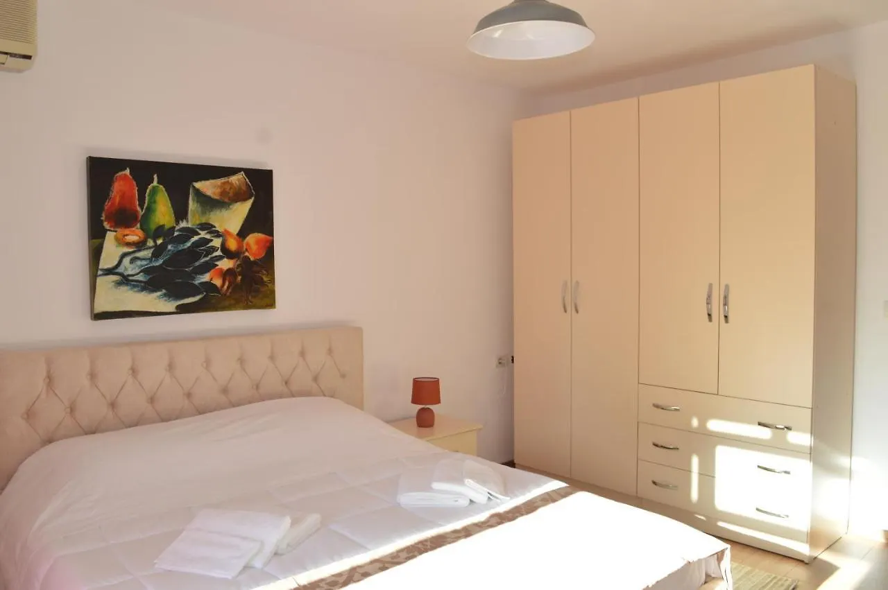 Ferienwohnung Rh Tirana Center Albanien